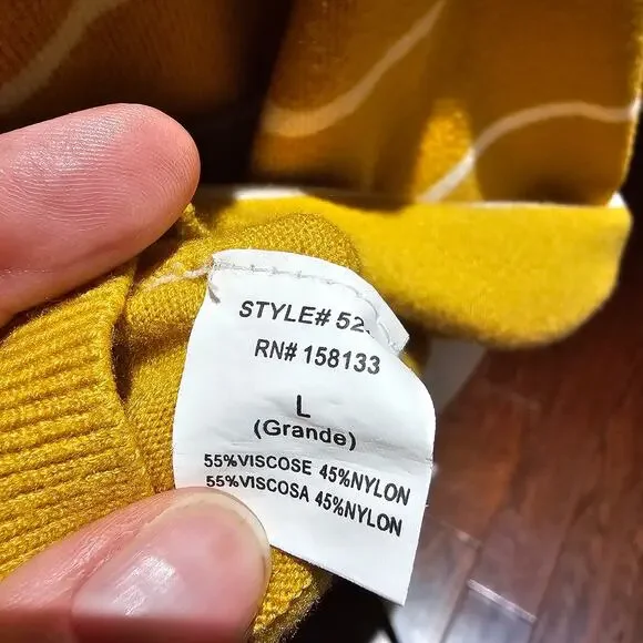 Staccato Size L Modern Relaxed Casual Minimalist Striped V Neck Knit Top - Picture 8 of 11